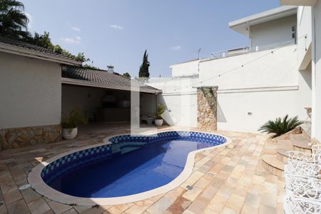 Casa à venda com 350m², 4 quartos e 5 vagasPiscina