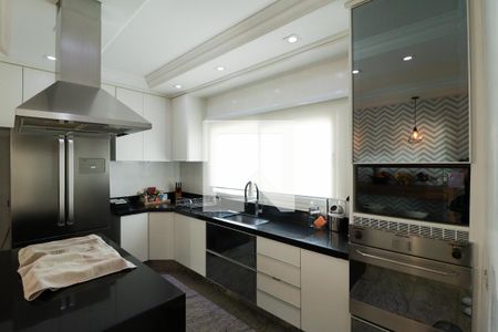 Casa à venda com 350m², 4 quartos e 5 vagasCozinha e Sala de Jantar