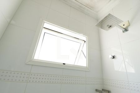 Casa à venda com 350m², 4 quartos e 5 vagasBanheiro da Suíte 1