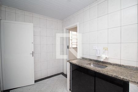 Casa para alugar com 60m², 2 quartos e 2 vagasCozinha