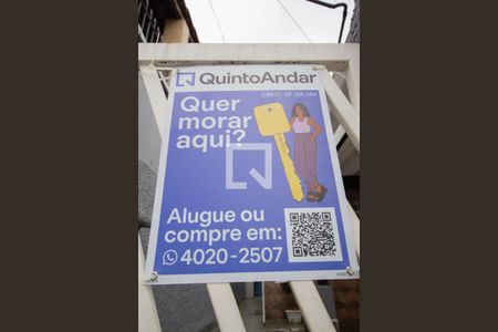 Casa para alugar com 60m², 2 quartos e 2 vagasFachada - placa instalada