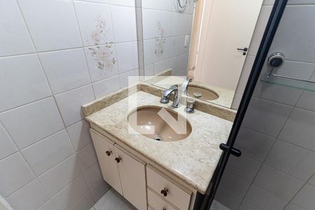 Apartamento à venda com 70m², 2 quartos e 2 vagasBanheiro Social