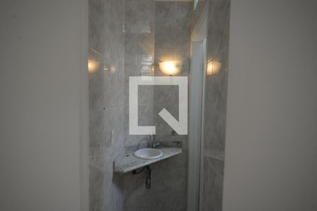 Casa à venda com 105m², 2 quartos e 1 vagaLavabo