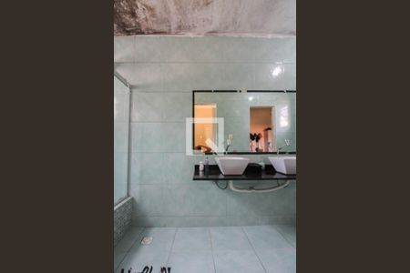 Casa à venda com 500m², 2 quartos e 3 vagasBanheiro Semi - Suíte 1 e 2