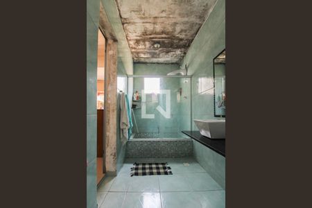 Casa à venda com 500m², 2 quartos e 3 vagasBanheiro Semi - Suíte 1 e 2