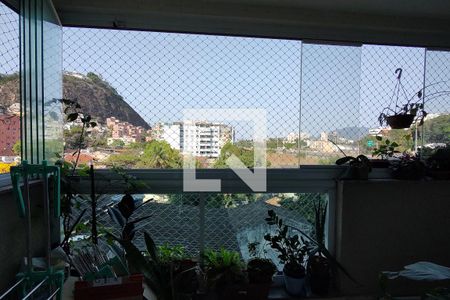 Apartamento à venda com 57m², 2 quartos e 1 vagaVaranda