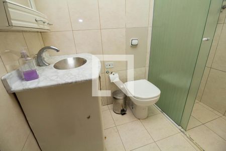 Casa à venda com 160m², 2 quartos e 2 vagasBanheiro 1