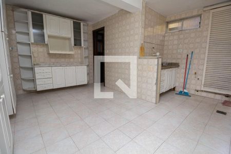 Casa à venda com 160m², 2 quartos e 2 vagasCozinha