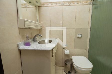 Casa à venda com 160m², 2 quartos e 2 vagasBanheiro 1