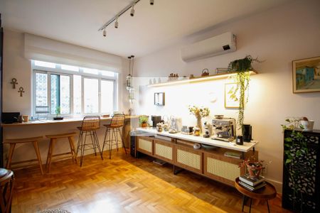 Sala de Estar de apartamento para alugar com 3 quartos, 127m² em Bela Vista, São Paulo