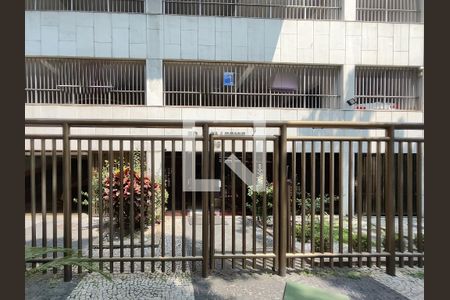 Apartamento para alugar com 98m², 2 quartos e 1 vagaFachada e portaria