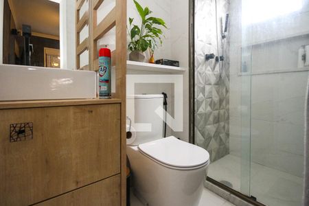 Apartamento à venda com 54m², 2 quartos e 1 vaga Apartamento à venda com 54m², 2 quartos e 1 vagaBanheiro da Suite