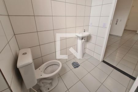 Apartamento para alugar com 53m², 2 quartos e sem vaga Apartamento para alugar com 53m², 2 quartos e sem vagaBanheiro
