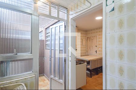 Apartamento para alugar com 72m², 2 quartos e 1 vagaÁrea de Serviço