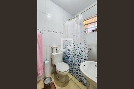 Casa à venda com 110m², 3 quartos e 2 vagas Casa à venda com 110m², 3 quartos e 2 vagasBanheiro