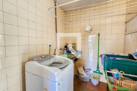 Casa à venda com 110m², 3 quartos e 2 vagas Casa à venda com 110m², 3 quartos e 2 vagasÁrea de Serviço