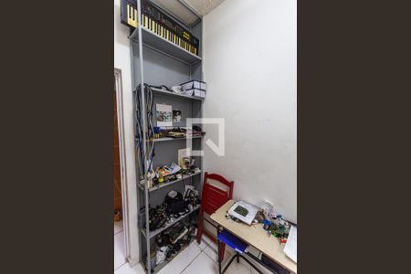 Casa para alugar com 379m², 4 quartos e 4 vagasEscritório