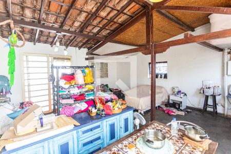 Casa para alugar com 379m², 4 quartos e 4 vagasSala da Casa de Fundos