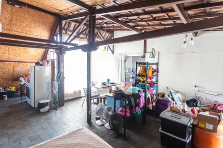 Casa para alugar com 379m², 4 quartos e 4 vagasSala da Casa de Fundos