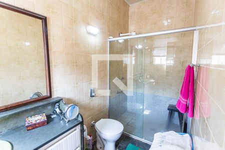 Casa para alugar com 379m², 4 quartos e 4 vagasBanheiro da Suíte 1 no 2° Pavimento