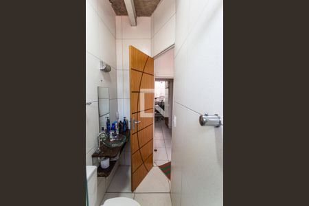 Casa para alugar com 379m², 4 quartos e 4 vagasBanheiro da Suíte 2 no 2° Pavimento