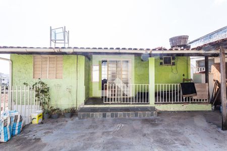 Casa para alugar com 379m², 4 quartos e 4 vagasCasa de Fundos