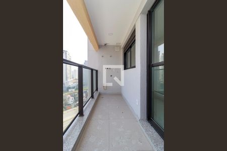 Studio - Varanda de kitnet/studio para alugar com 0 quarto, 30m² em Jardim das Acácias, São Paulo