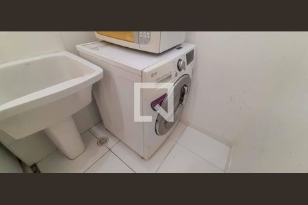 Apartamento à venda com 41m², 2 quartos e 1 vaga Apartamento à venda com 41m², 2 quartos e 1 vagaÁrea de Serviço
