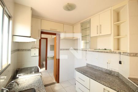 Apartamento à venda com 105m², 3 quartos e 2 vagasCozinha