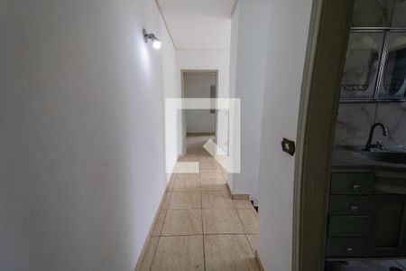 Corredor de casa à venda com 2 quartos, 200m² em Vila Antonieta, São Paulo