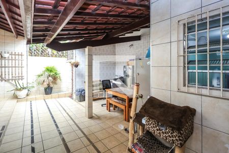 Casa à venda com 400m², 2 quartos e sem vagaÁrea de Serviço