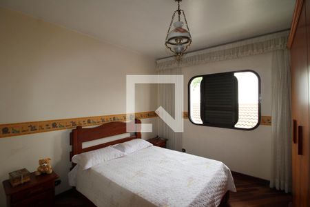 Casa à venda com 462m², 6 quartos e 6 vagasQuarto 4