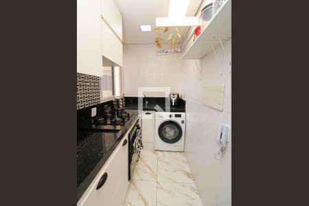 Cozinha de apartamento para alugar com 2 quartos, 40m² em Vila Santos, São Paulo