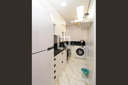 Cozinha de apartamento para alugar com 2 quartos, 40m² em Vila Santos, São Paulo
