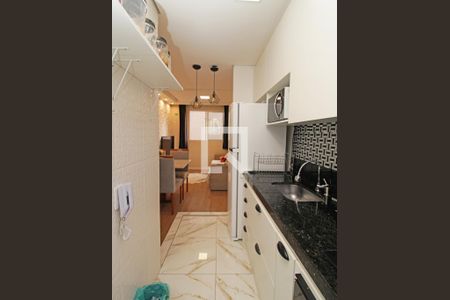 Cozinha de apartamento para alugar com 2 quartos, 40m² em Vila Santos, São Paulo