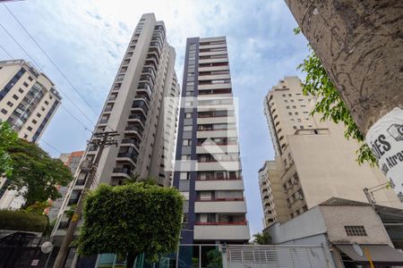 Apartamento à venda com 145m², 1 quarto e 2 vagas Apartamento à venda com 145m², 1 quarto e 2 vagasFachada