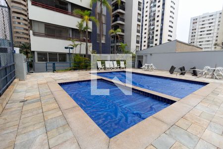 Apartamento à venda com 145m², 1 quarto e 2 vagas Apartamento à venda com 145m², 1 quarto e 2 vagasÁrea comum - Piscina