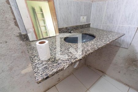 Casa à venda com 263m², 3 quartos e 2 vagasBanheiro 4