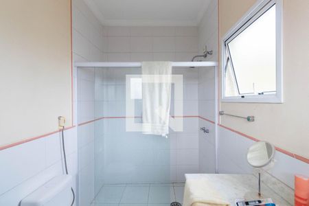 Casa à venda com 263m², 3 quartos e 2 vagasBanheiro da Suíte 1