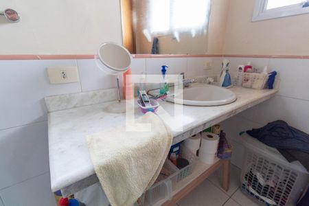 Casa à venda com 263m², 3 quartos e 2 vagasBanheiro da Suíte 1