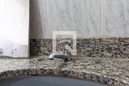 Casa à venda com 263m², 3 quartos e 2 vagasBanheiro - torneira