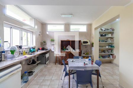 Casa à venda com 263m², 3 quartos e 2 vagasCozinha