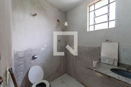 Casa à venda com 263m², 3 quartos e 2 vagasBanheiro 4