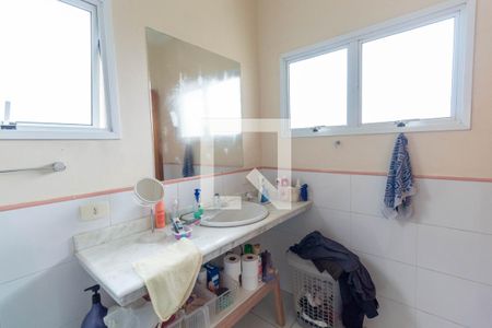 Casa à venda com 263m², 3 quartos e 2 vagasBanheiro da Suíte 1