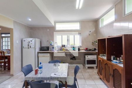 Casa à venda com 263m², 3 quartos e 2 vagasCozinha