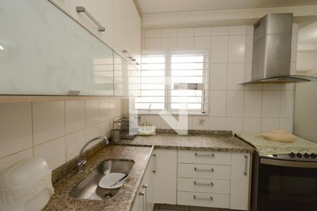 Apartamento à venda com 140m², 4 quartos e 2 vagasCozinha