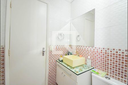 Apartamento à venda com 86m², 3 quartos e 2 vagasBanheiro Social