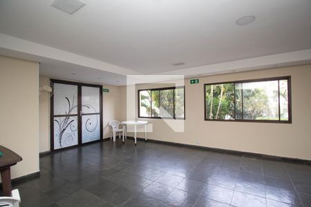 Apartamento à venda com 40m², 2 quartos e 1 vaga Apartamento à venda com 40m², 2 quartos e 1 vagaÁrea comum - Salão de festas
