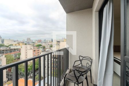 Studio para alugar com 32m², 1 quarto e sem vaga Studio para alugar com 32m², 1 quarto e sem vagaSacada