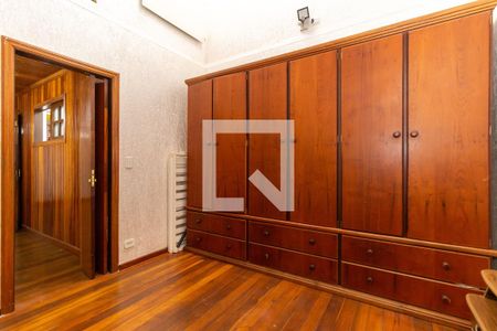 Casa à venda com 300m², 4 quartos e 1 vagaCloset da suíte 1